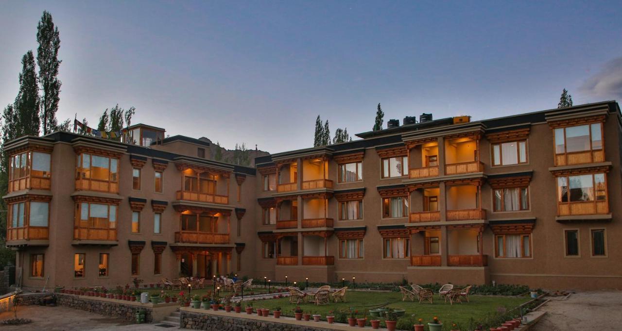 The Saraha Otel Leh Dış mekan fotoğraf