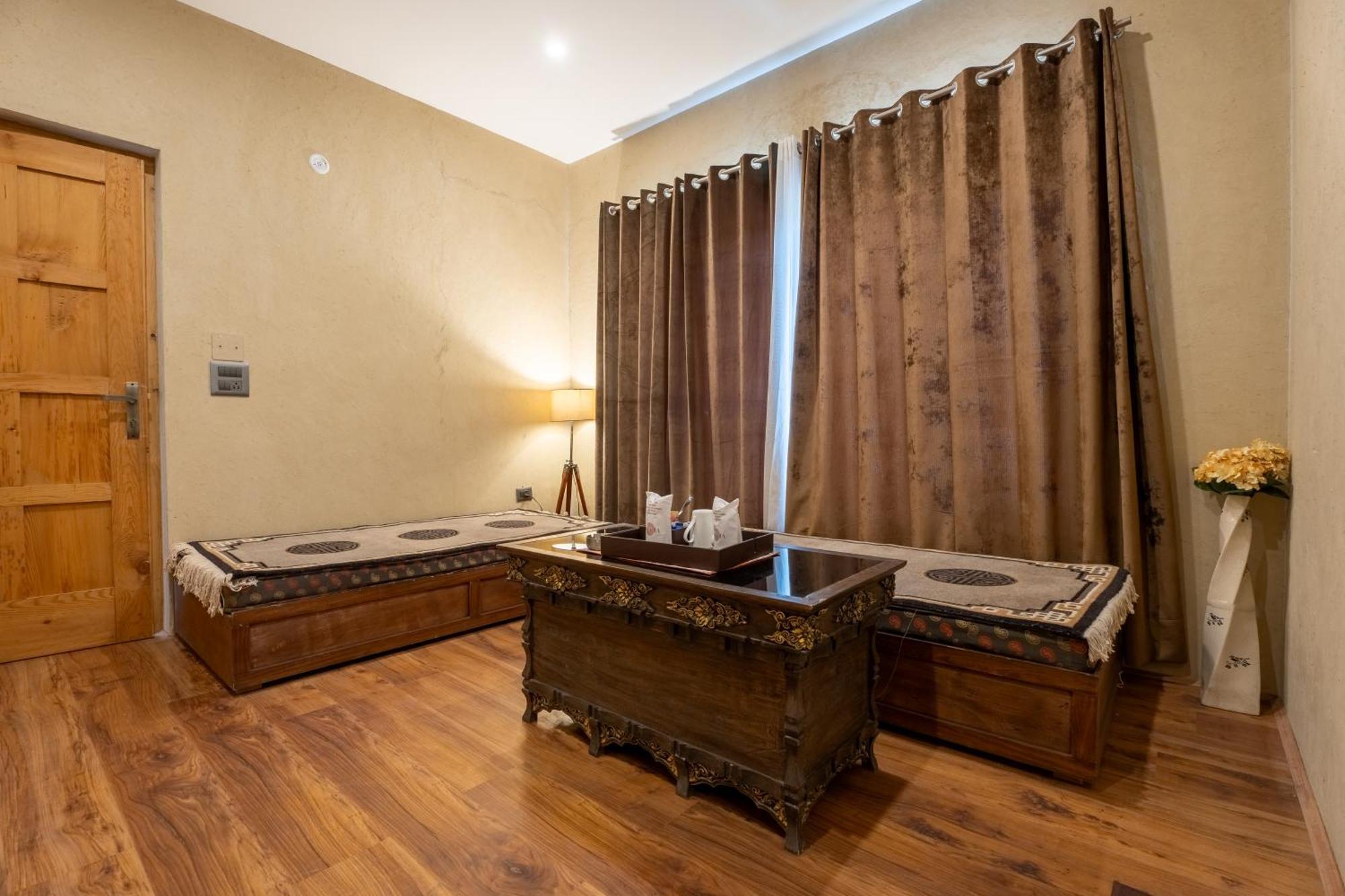 The Saraha Otel Leh Dış mekan fotoğraf