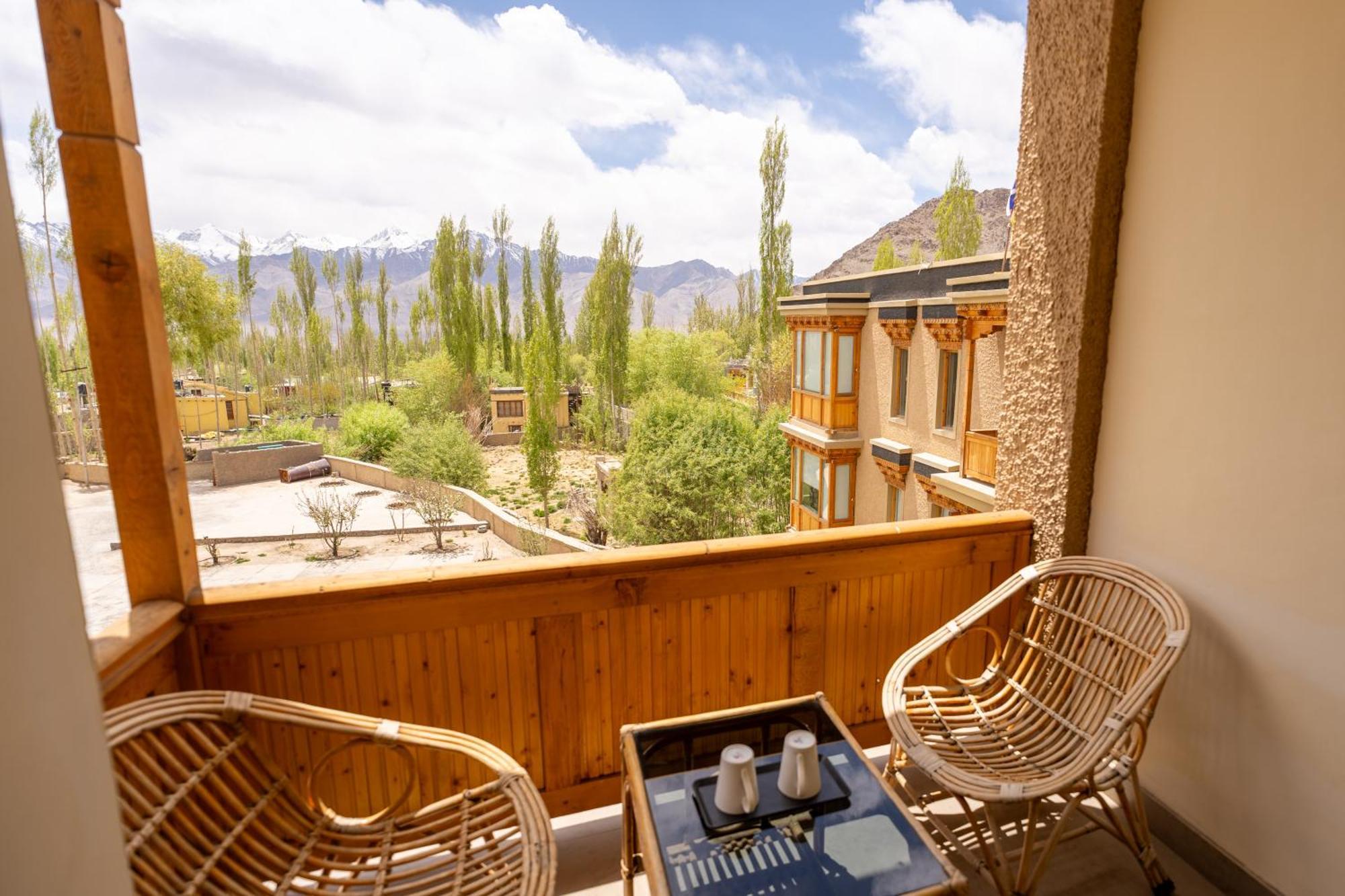 The Saraha Otel Leh Dış mekan fotoğraf